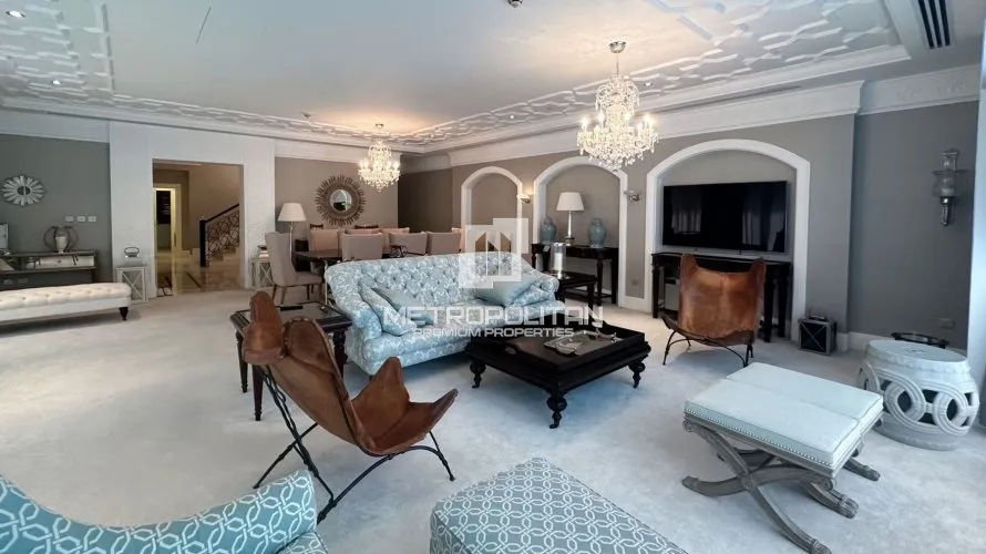 Villa de 5 chambres à Palm Jumeirah, UAE No. 451 № 1