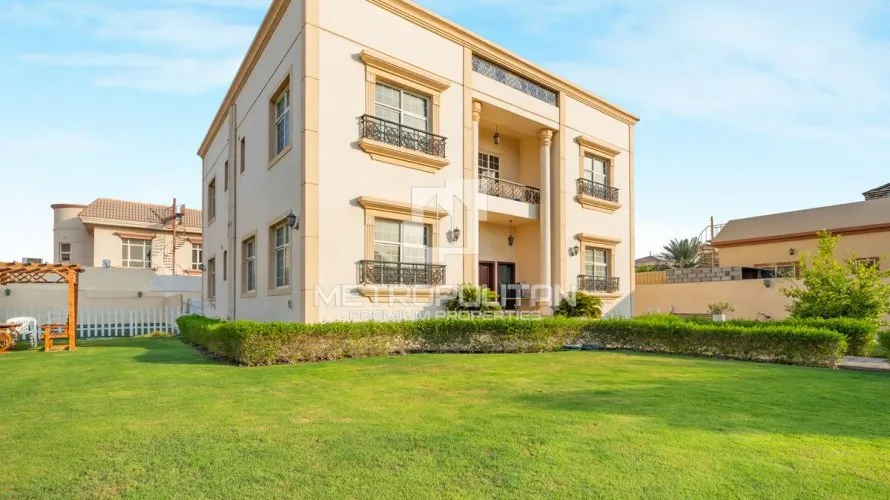 Villa de 5 chambres à Al Barsha, UAE No. 1626 № 11