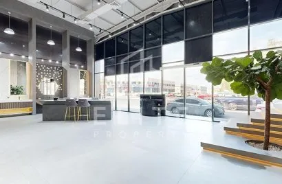 Propriété commerciale de 2323m² à Al Quoz, UAE No. 745