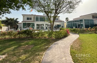 Villa de 5 chambres à Green Community Motor City, UAE No. 1498