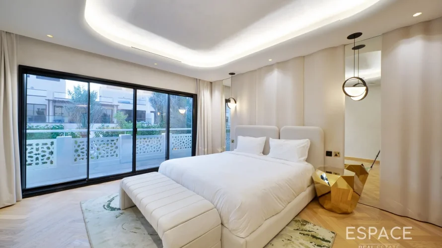 Villa de 4 chambres à Meadows, UAE No. 1256 № 10
