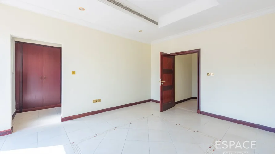 Villa de 4 chambres à Palm Jumeirah, UAE No. 1483 № 10