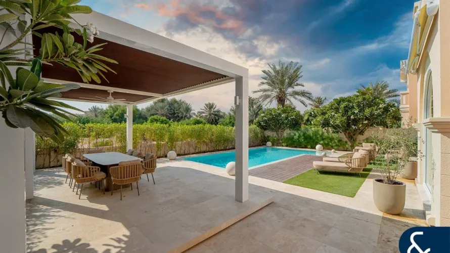 Villa de 5 chambres à Victory Heights, UAE No. 1705 № 1