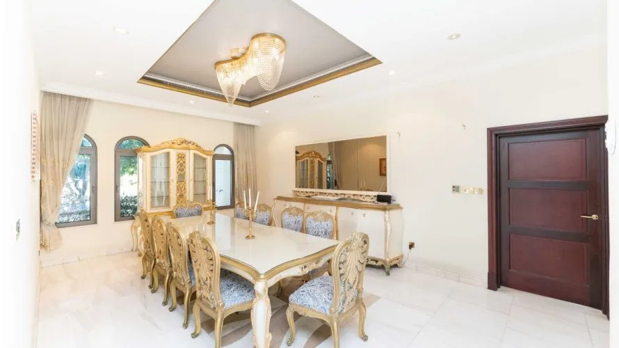 Villa de 6 chambres à Palm Jumeirah, UAE No. 2107