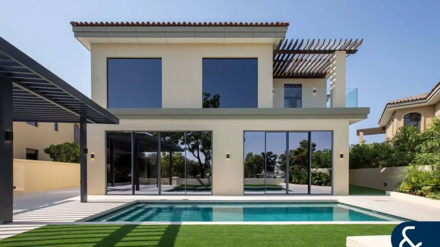 Villa de 5 chambres à Jumeirah Golf Estates, UAE No. 2285