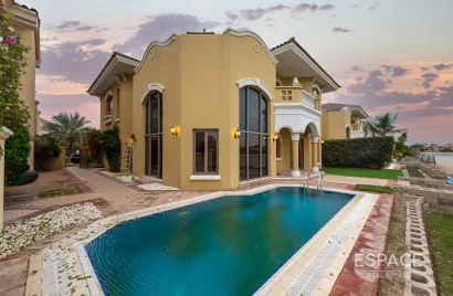 Villa de 4 chambres à Palm Jumeirah, UAE No. 1254