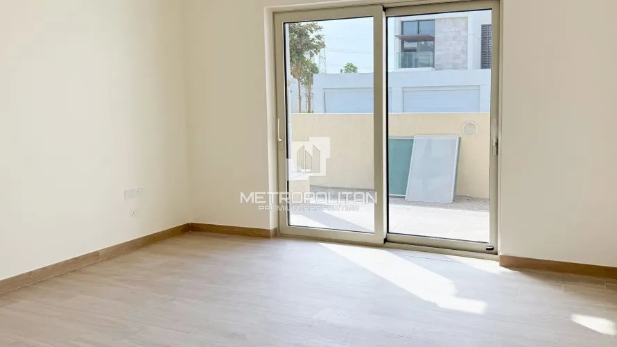 Villa de 5 chambres à District One, UAE No. 1630 № 11