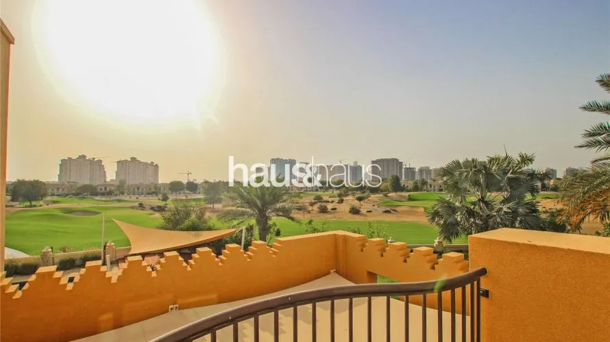 Villa de 6 chambres à Dubai Sports City, UAE No. 879 № 25