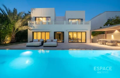 Villa de 4 chambres à Meadows, UAE No. 1256
