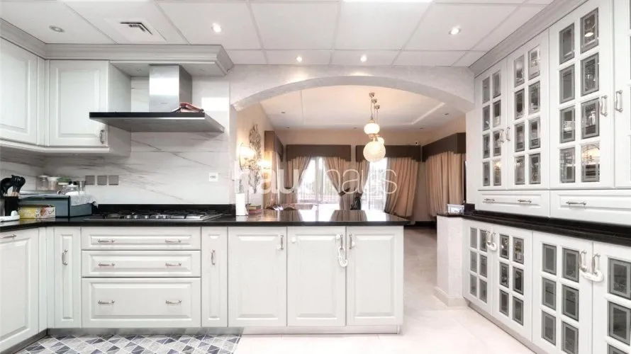Villa de 6 chambres à Meadows, UAE No. 898 № 3