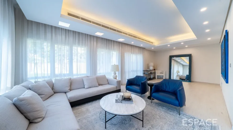 Villa de 6 chambres à Meadows, UAE No. 1258 № 1
