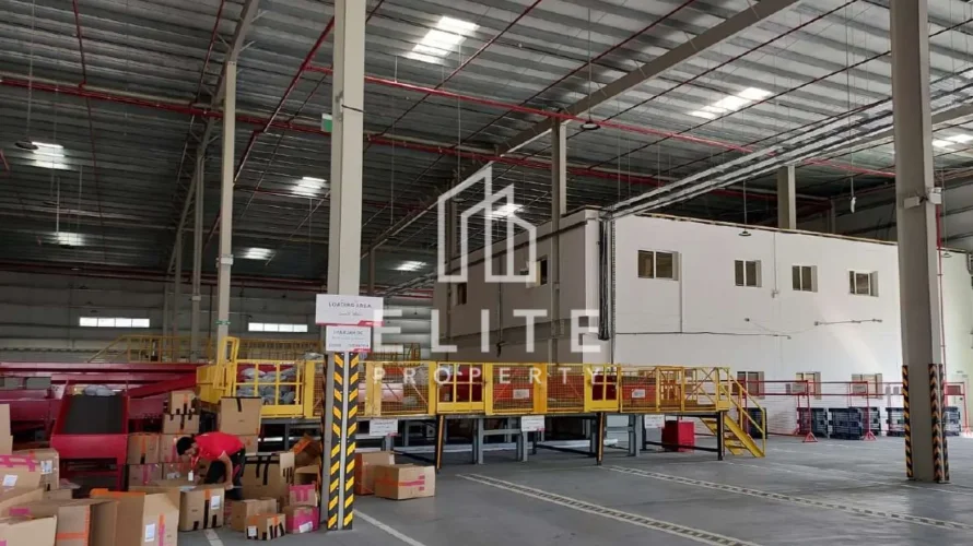 Entrepôt de 7118m² à Dubai, UAE No. 754 № 19