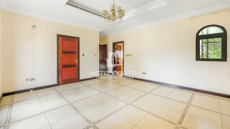 Villa de 4 chambres à Palm Jumeirah, UAE No. 1585 № 24