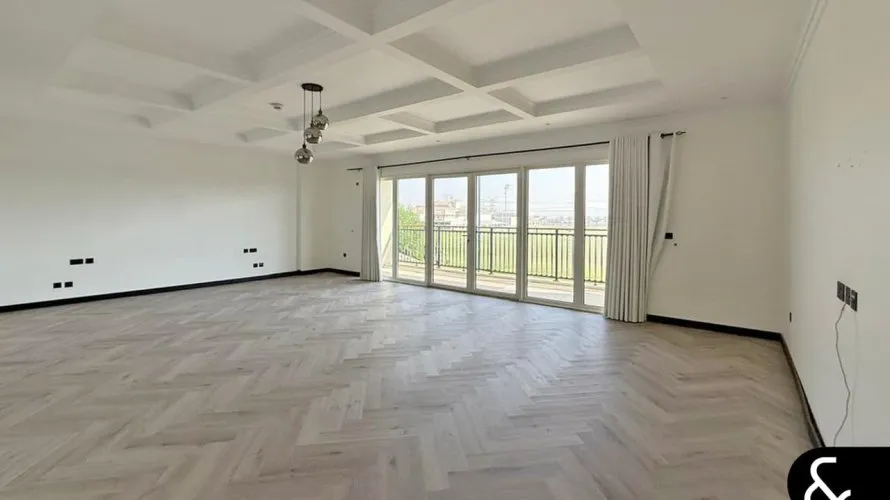Villa de 6 chambres à Dubai Land, UAE No. 1983 № 13