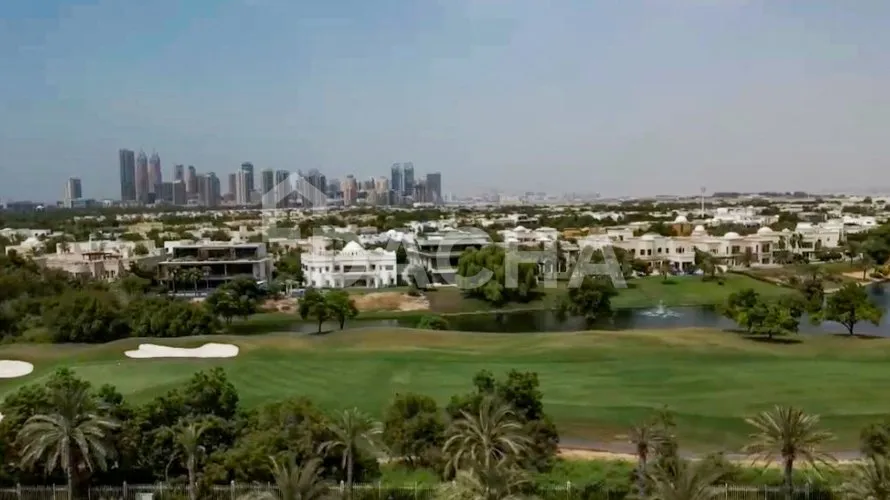 Terrain de 2947m² à Sector E, UAE No. 3125 № 3