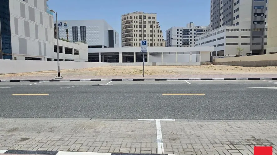Terrain de 2880m² à Dubai, UAE No. 3154 № 3