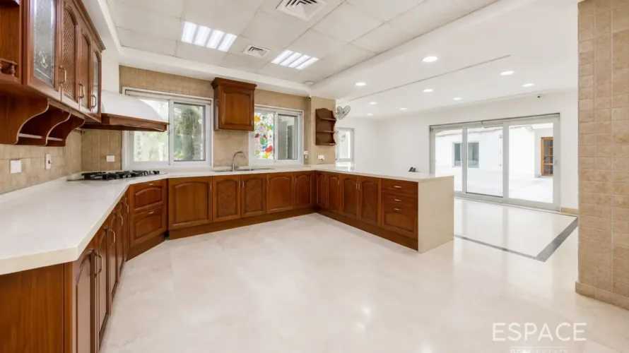Villa de 6 chambres à Green Community West, UAE No. 3667 № 3