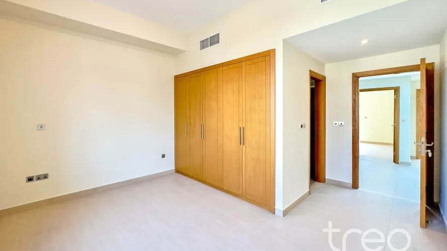 Villa de 4 chambres à Legacy, UAE No. 3472 № 4