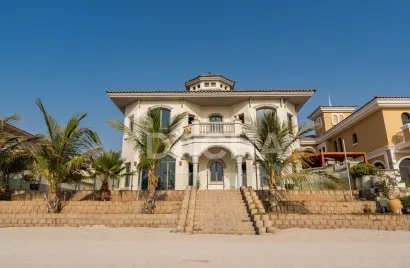 Villa de 5 chambres à Garden Homes, UAE No. 4240