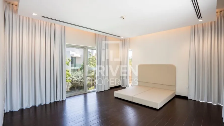 Villa de 5 chambres à District One, UAE No. 4040 № 24