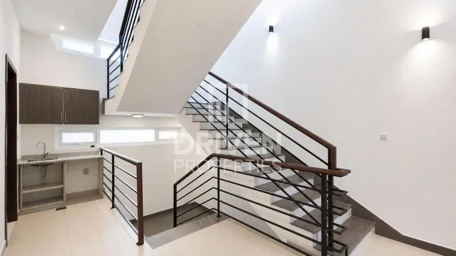 Villa de 4 chambres à Mirdif Villas, UAE No. 4035 № 10