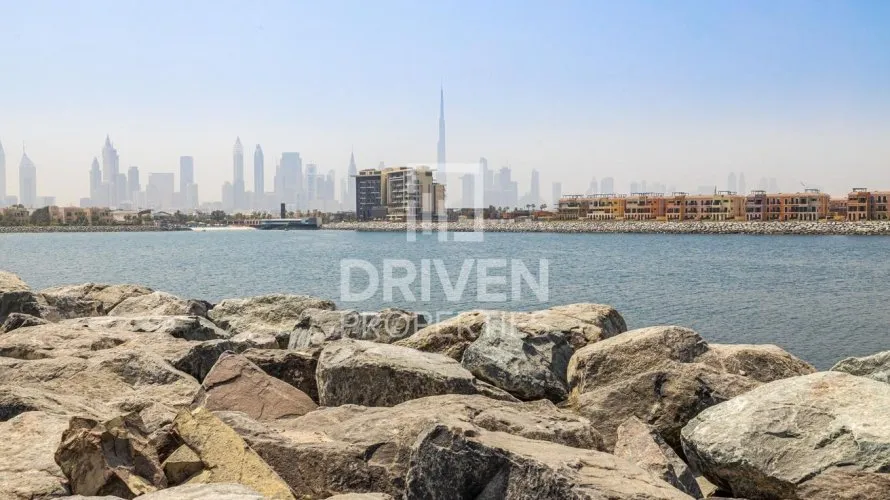 Terrain de 1069.87m² à Jumeirah, UAE No. 4081 № 14