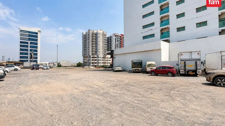 Terrain de 1219.3m² à Dubai, UAE No. 4241 № 7