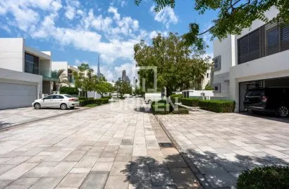 Villa de 5 chambres à District One, UAE No. 4040