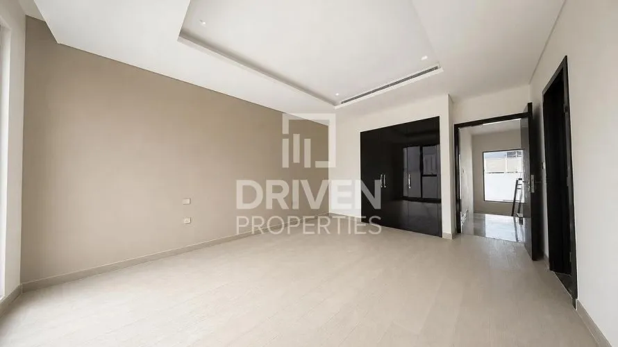 Villa de 7 chambres à DAMAC Hills (Akoya by DAMAC), UAE No. 3855 № 1