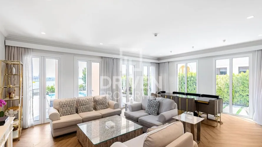 Villa de 4 chambres à Jumeirah, UAE No. 3861 № 1