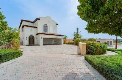 Villa de 5 chambres à Dubai, UAE No. 4479