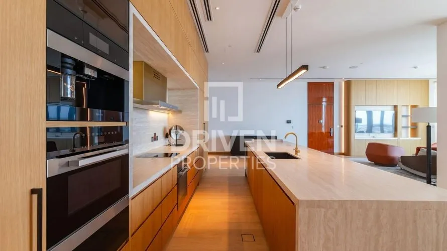 Duplex de 5 chambres à Jumeirah, UAE No. 4612 № 16