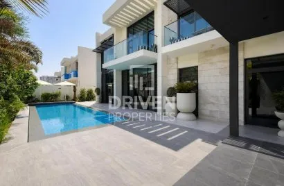 Villa de 5 chambres à District One, UAE No. 4773
