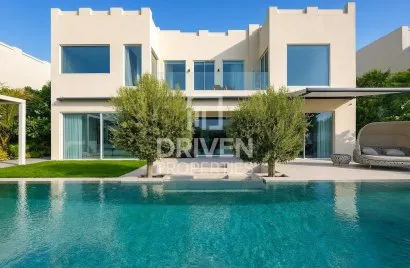Villa de 5 chambres à Meadows, UAE No. 4798