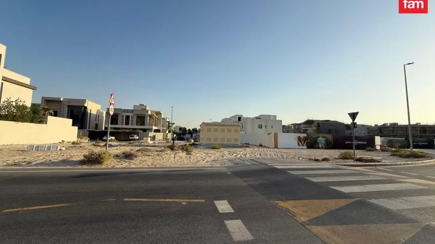 Terrain de 1395m² à Dubai, UAE No. 4552 № 6