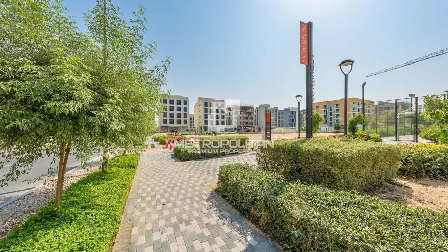 Коммерческая недвижимость с 12 спальнями в Dubai Land, Дубай, ОАЭ №1628 № 11