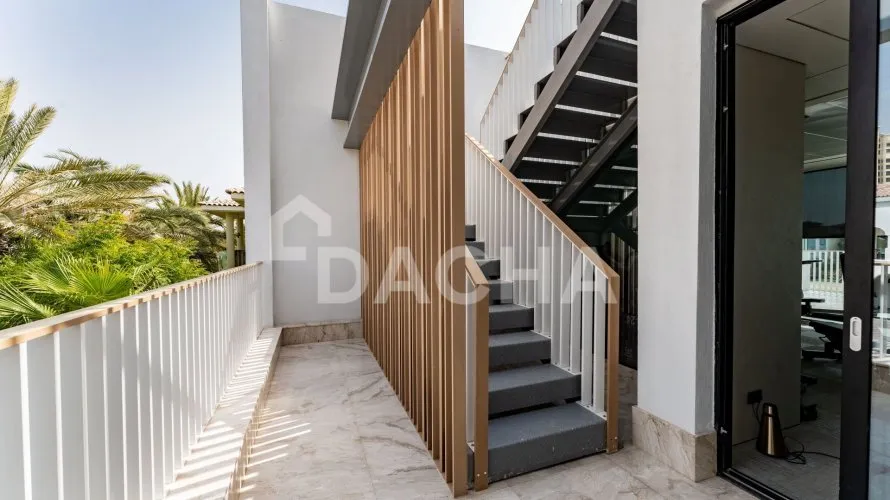 Вилла с 6 спальнями в  Signature Villas, Пальма Джумейра, Дубай, ОАЭ №2712