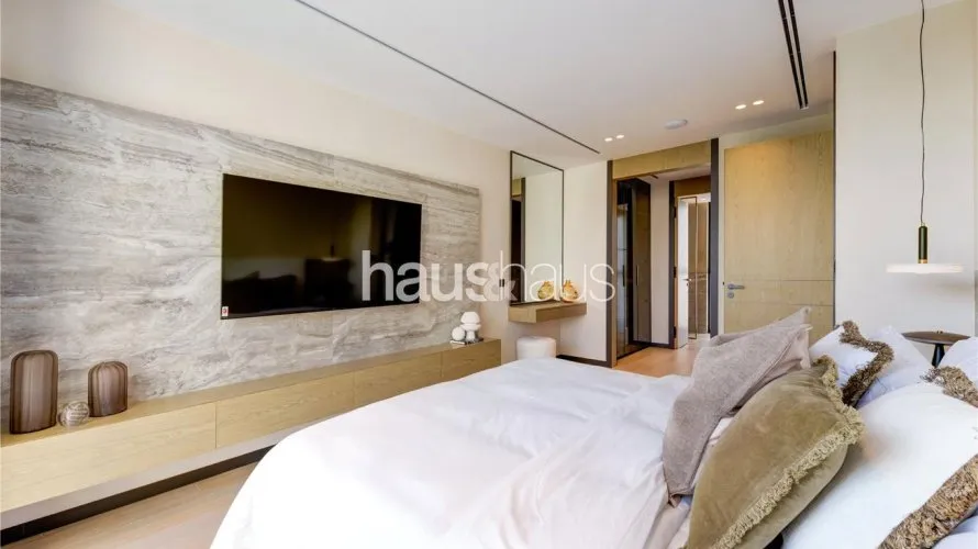 Вилла с 5 спальнями в Jumeirah Islands, Дубай, ОАЭ №882 № 23