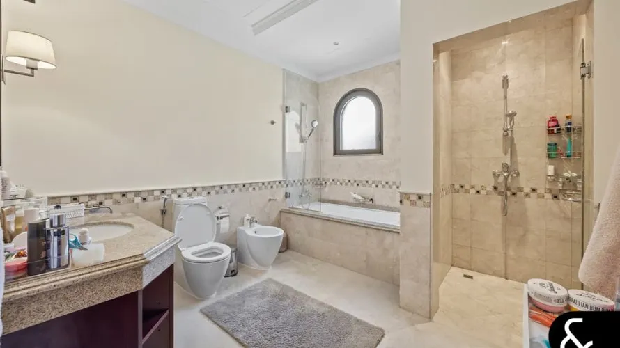 Вилла с 6 спальнями в  Signature Villas, Пальма Джумейра, Дубай, ОАЭ №1692 № 9