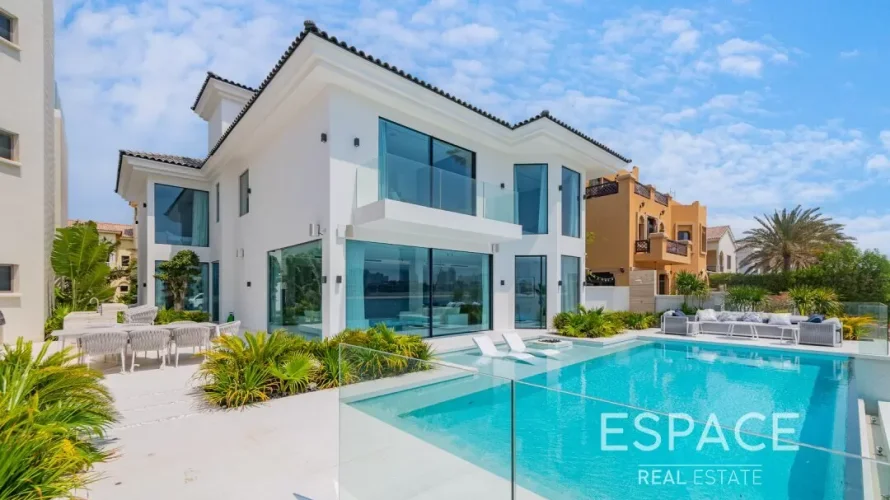 Вилла с 5 спальнями в  Пальма Джумейра, Дубай, ОАЭ №1305