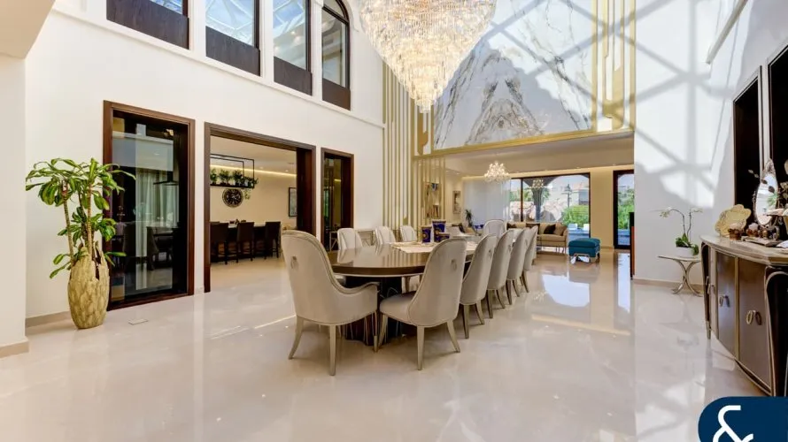 Вилла с 5 спальнями в  The Villa, Дубай, ОАЭ №1696 № 1