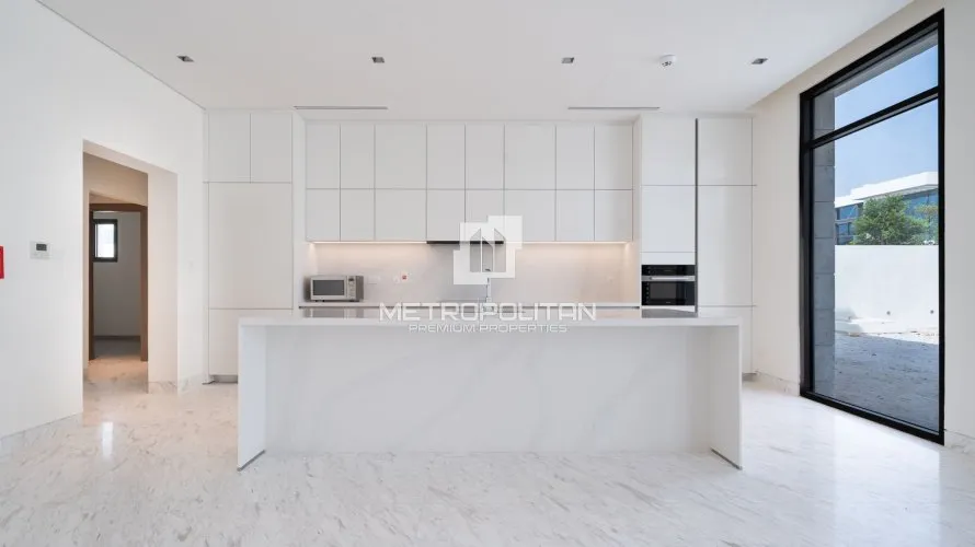 Вилла с 5 спальнями в  District One, Мохаммед Бин Рашид Сити, Дубай, ОАЭ №1577