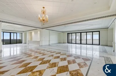 Квартира с 5 спальнями в PALAZZO VERSACE, Culture Village, Дубай, ОАЭ №2302