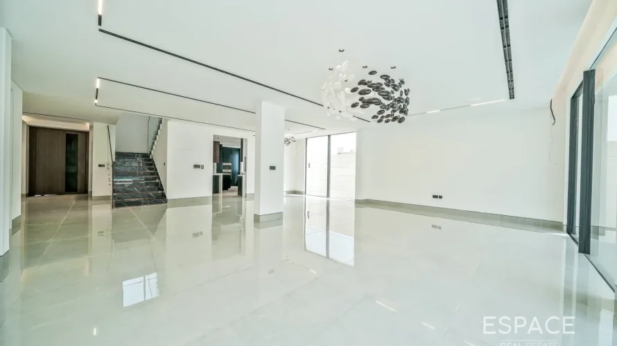 Склад с 5 спальнями в  Jumeirah Park, Дубай, ОАЭ №1288 № 4