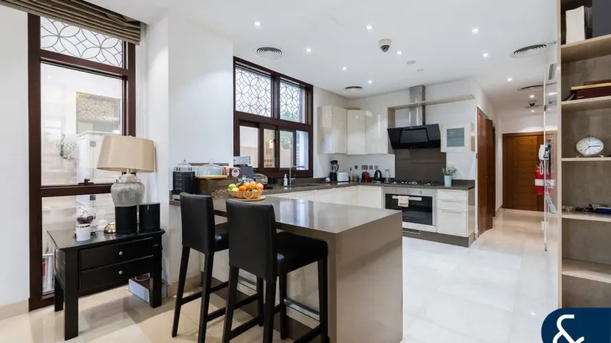 Вилла с 4 спальнями в  Jumeirah Park Homes, Jumeirah Park, Дубай, ОАЭ №1757 № 8