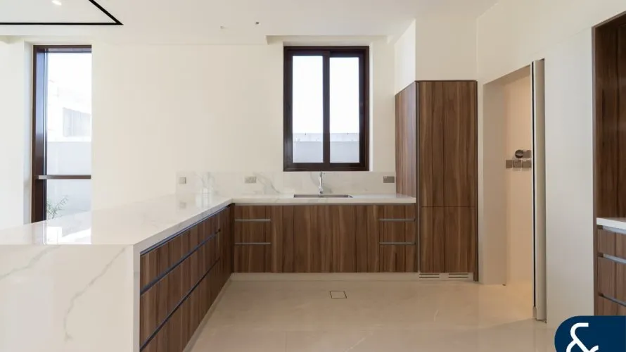 Вилла с 5 спальнями в  Jumeirah Park Homes, Jumeirah Park, Дубай, ОАЭ №2267 № 9