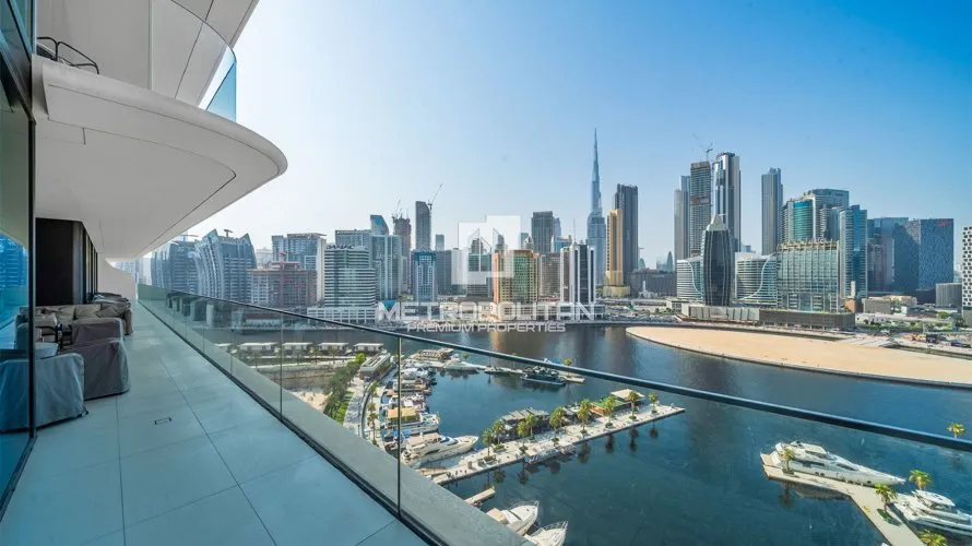 Квартира с 4 спальнями в Dorchester Collection Dubai, Бизнес-Бэй, Дубай, ОАЭ №1631 № 1