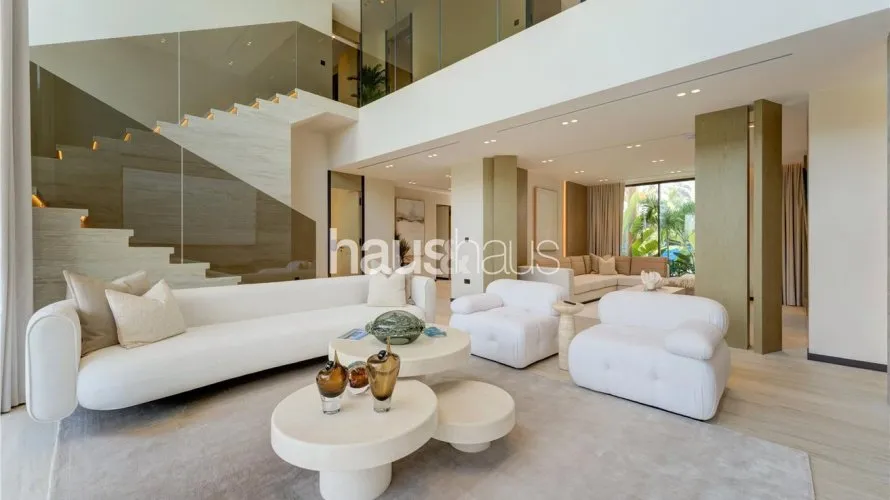 Вилла с 5 спальнями в Jumeirah Islands, Дубай, ОАЭ №882 № 3
