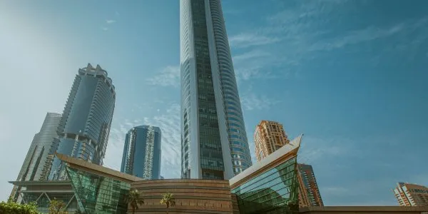 Джумейра Лейк Тауэрс (Jumeirah Lake Towers)
