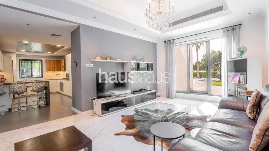 Вилла с 4 спальнями в  Jumeirah Islands, Дубай, ОАЭ №867 № 5